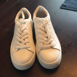 Steve Madden platform sneakers. NEW!!